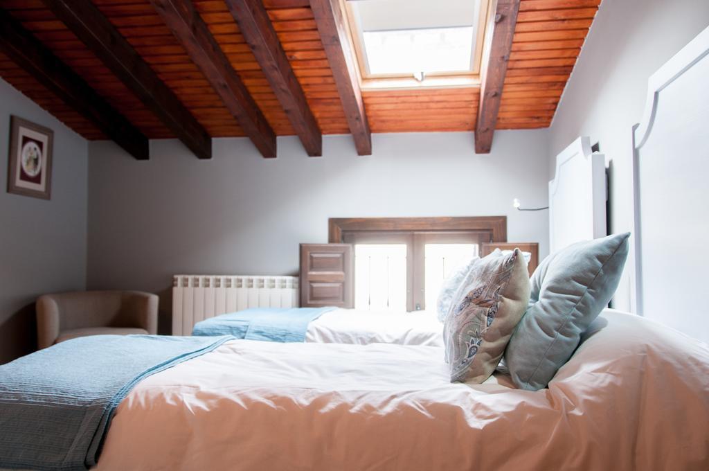 Hotel Rural Princesa Kristina Covarrubias Habitación foto